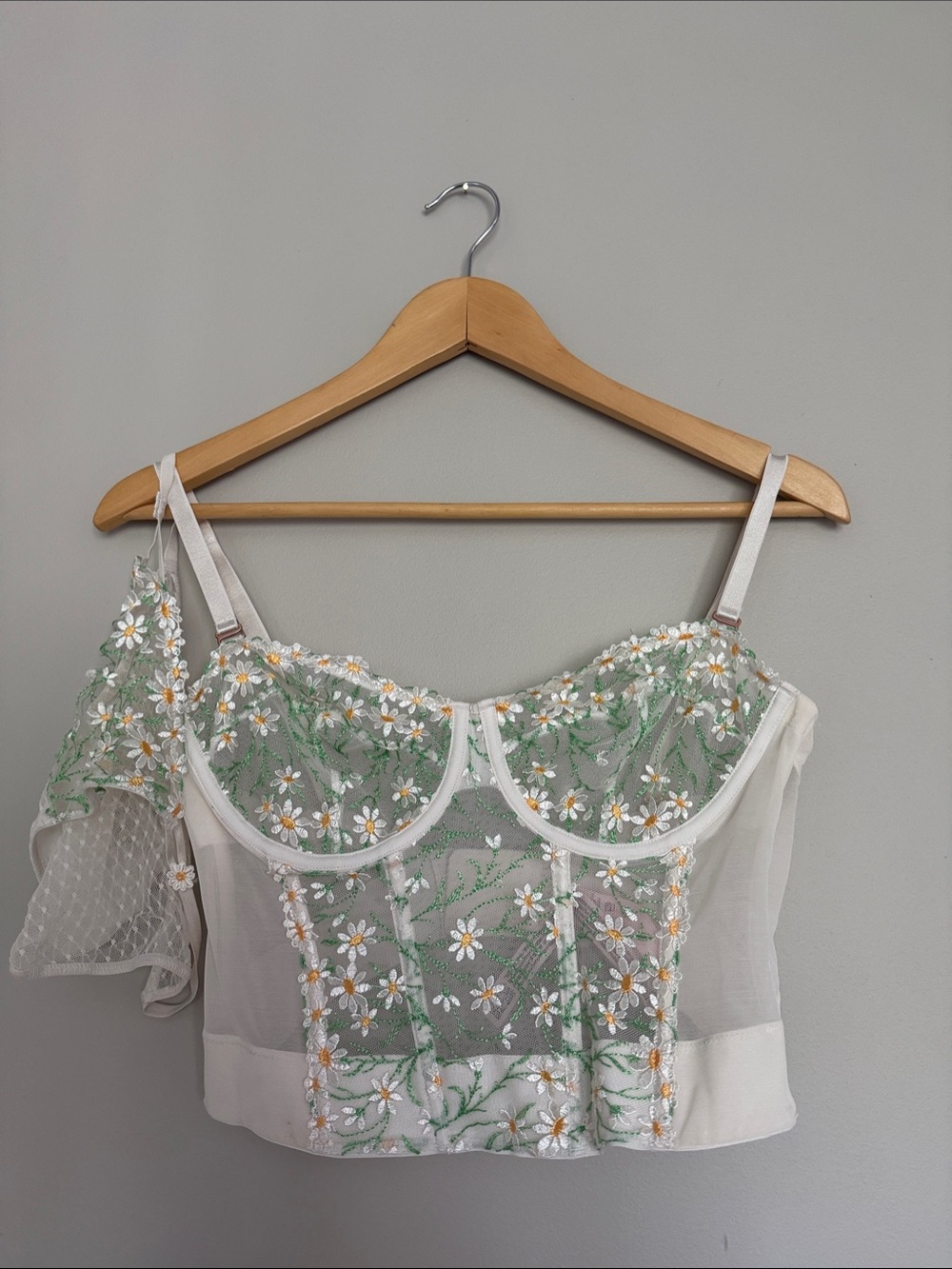 Victoria's Secret White Mesh Bustier with Daisy Embroidery with Matching Panty